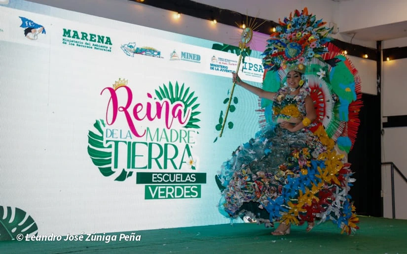 REINA-(8)