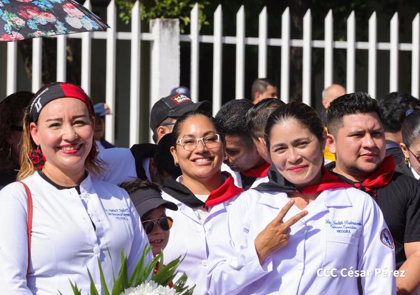 Leon--(42)