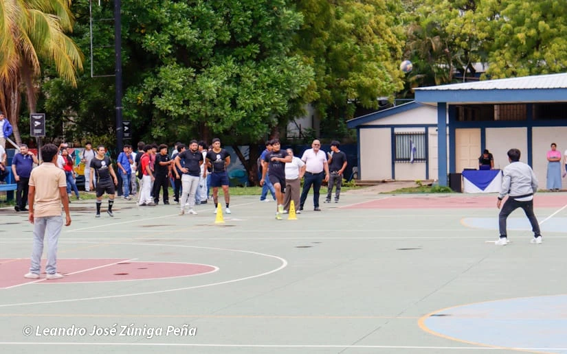 KICKBALL5