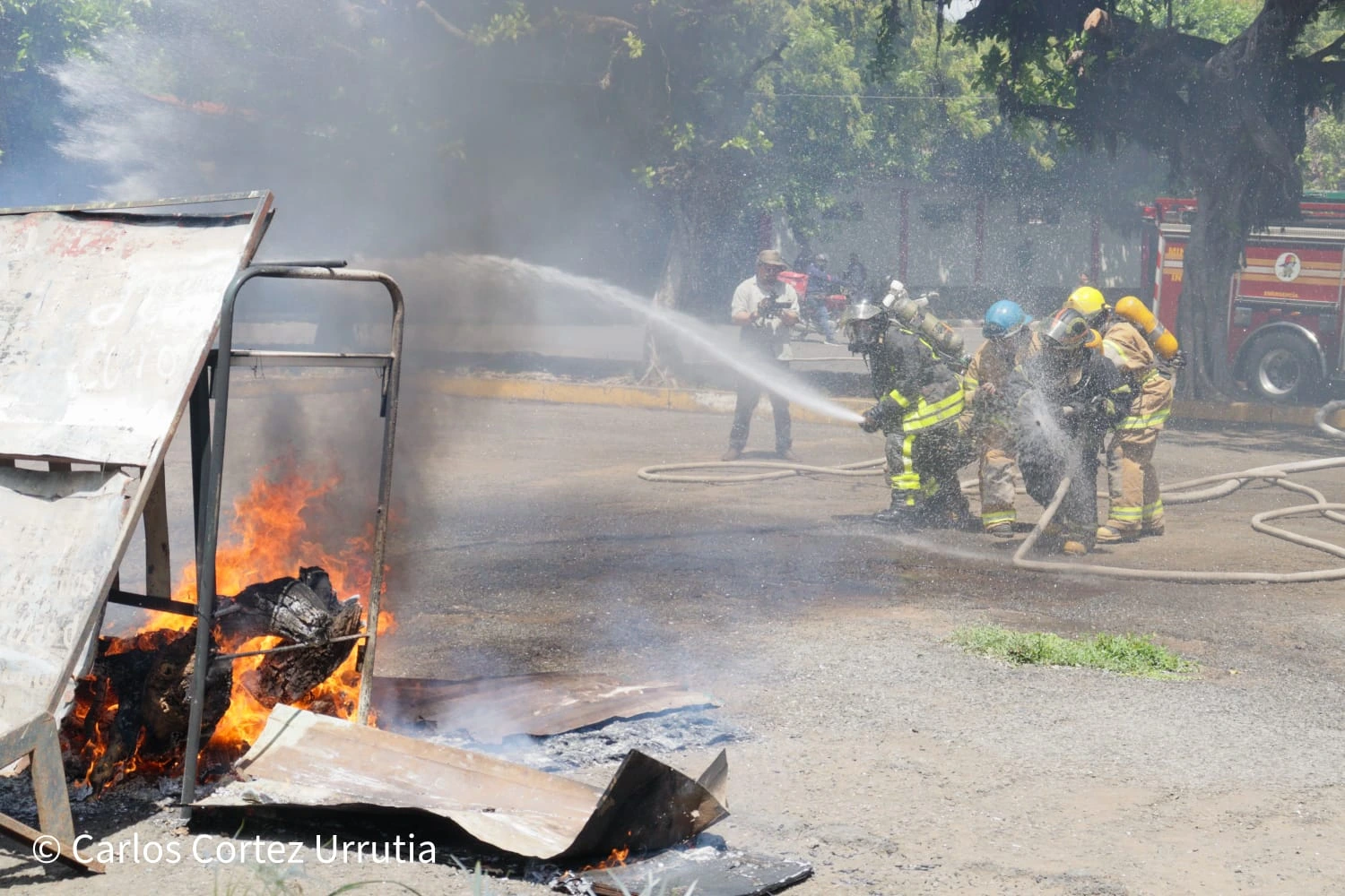BOMBEROS2