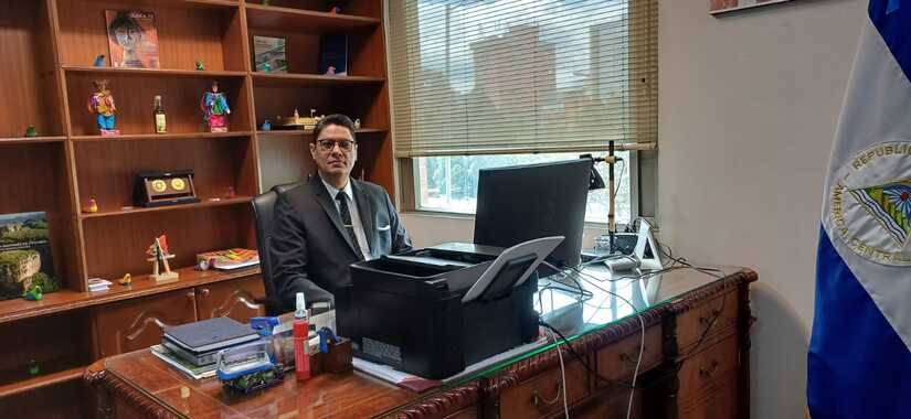 Embajador-de-Nicaragua-en-Colombia-3