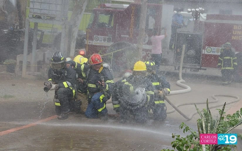 BOMBEROS4