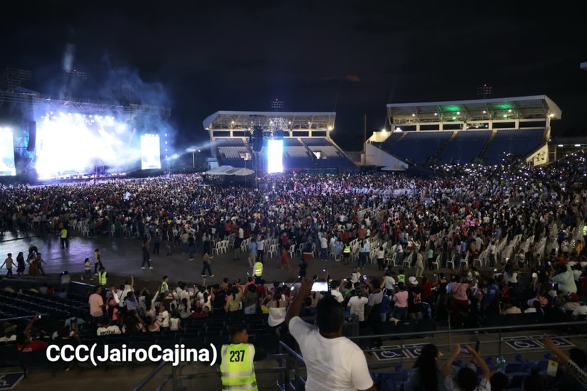 Estadio-Soberan&iacute;a--(40)