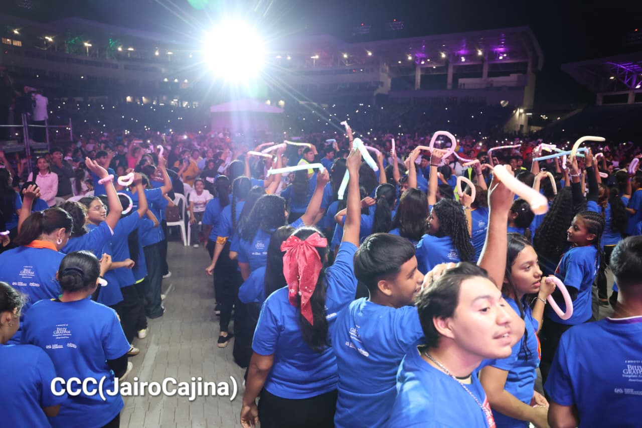 Estadio-Soberan&iacute;a--(34)