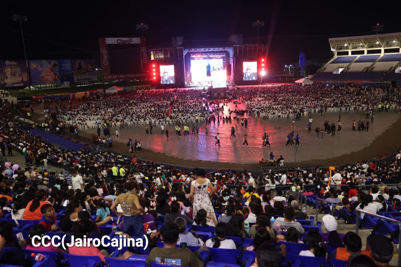 Estadio-Soberan&iacute;a--(44)