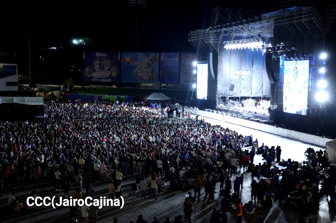 Estadio-Soberan&iacute;a--(46)