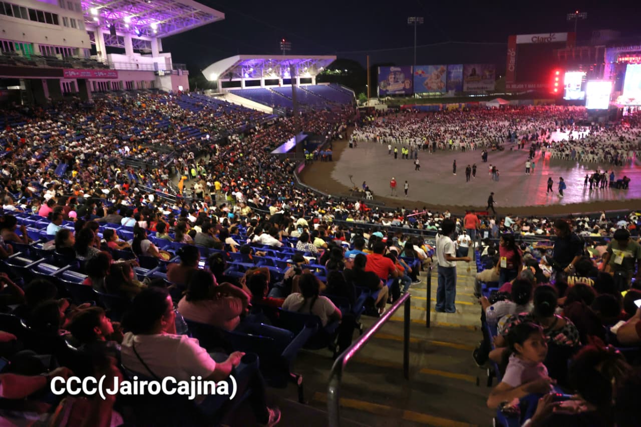 Estadio-Soberan&iacute;a--(48)