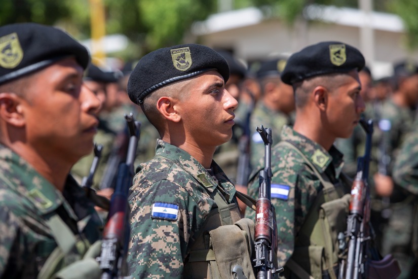 Ej&eacute;rcito de Nicaragua--(23)