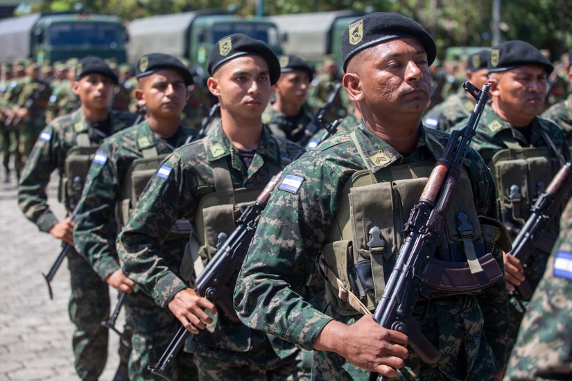 Ej&eacute;rcito de Nicaragua--(24)