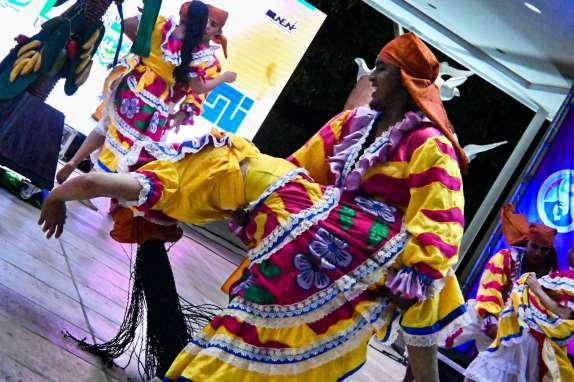 Danza--(12)