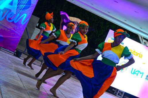 Danza--(33)