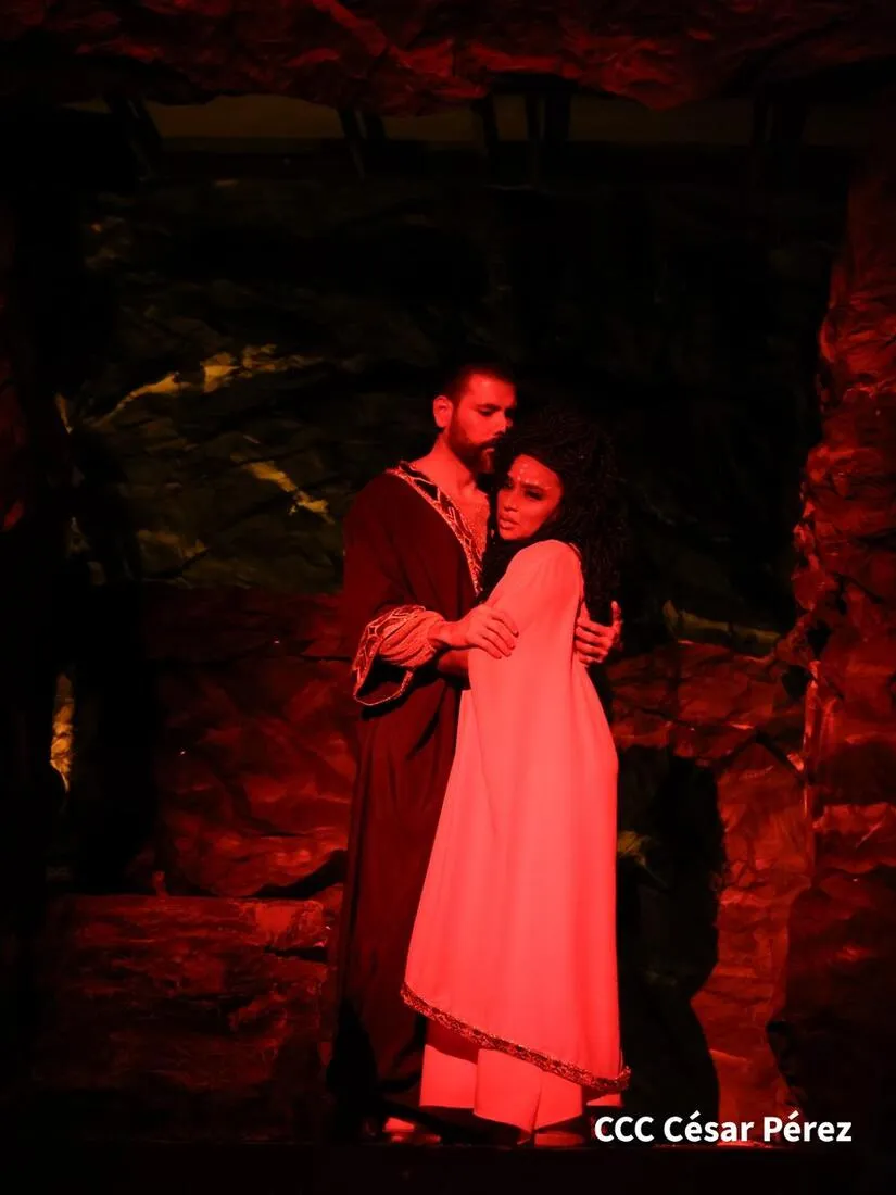 INCANTO--(25)