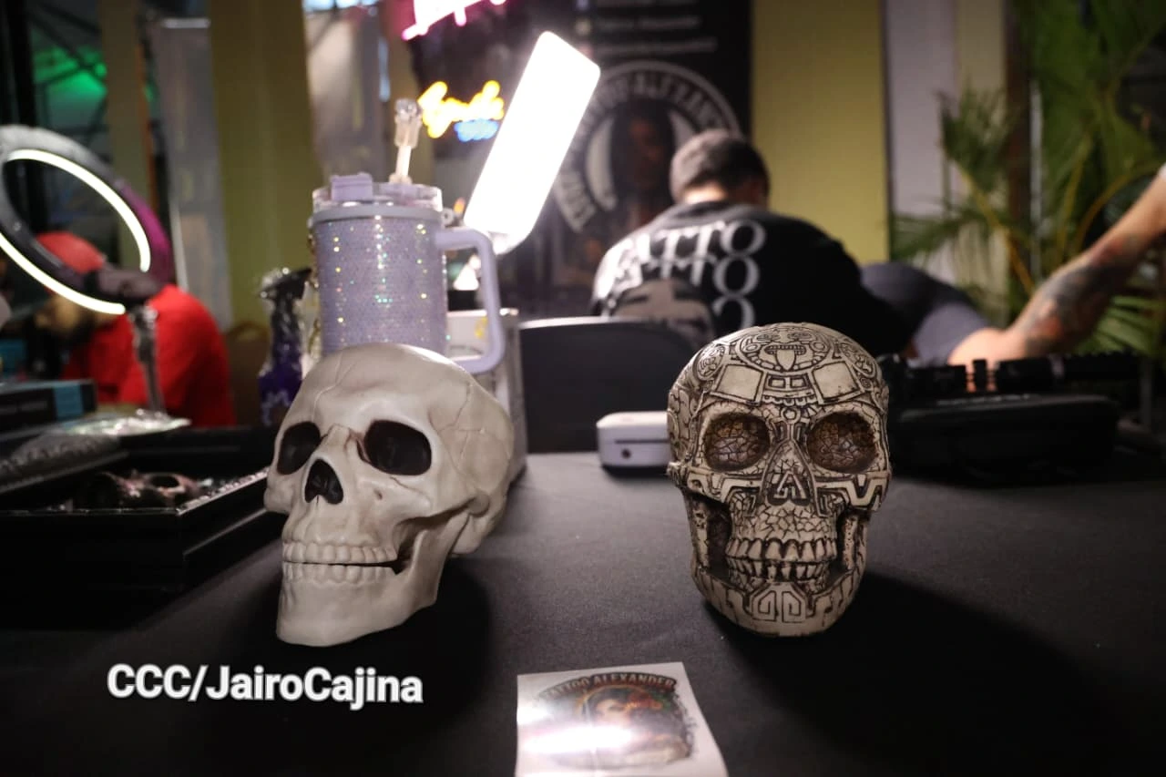 EXPO-(4)