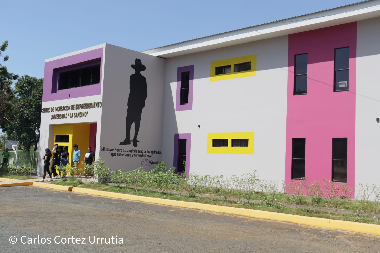 Universidad-La-Sandino-8
