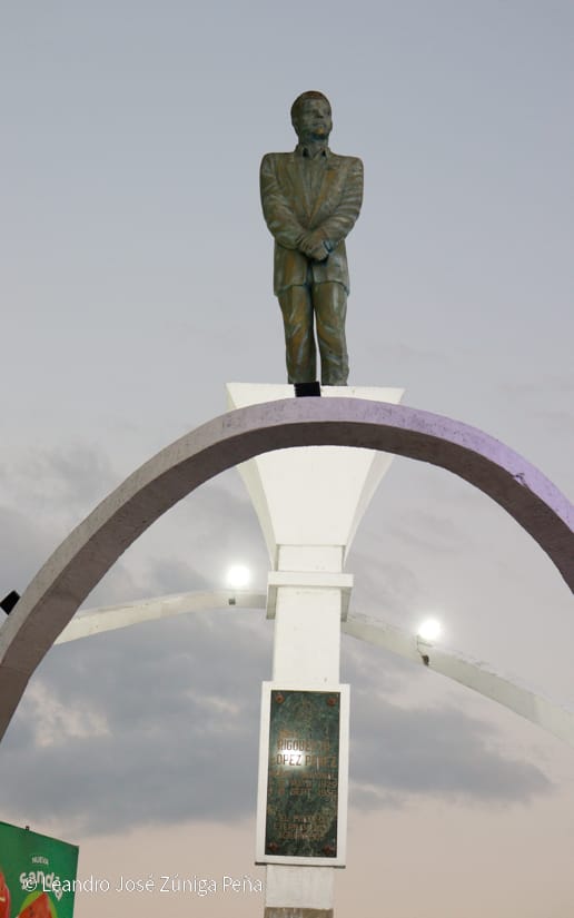 Rigoberto-Lopez-Perez--(34)