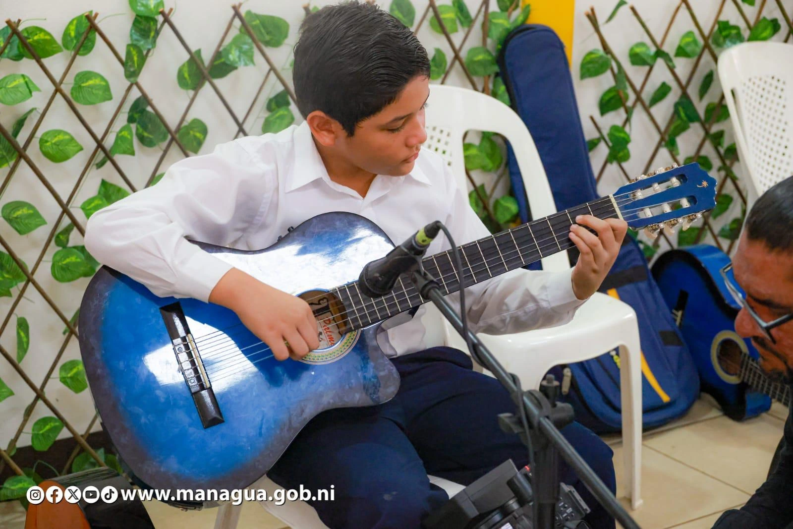 GUITARRAS17