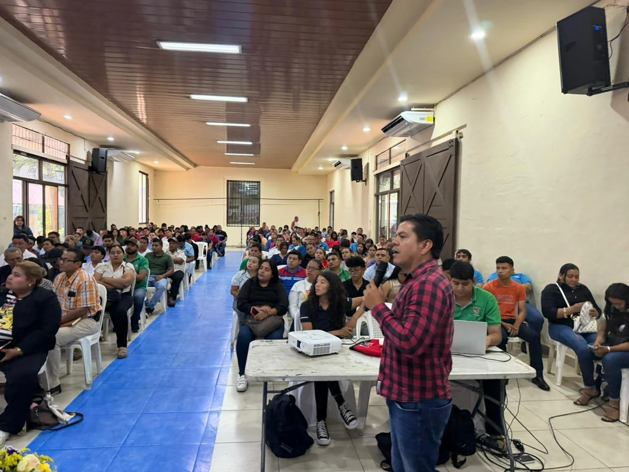 COMUNICA11