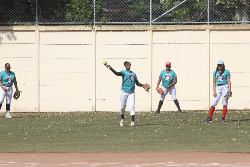 SOFTBOL--(5)