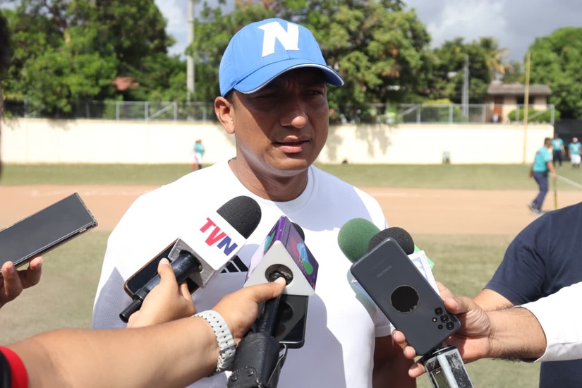 SOFTBOL--(8)