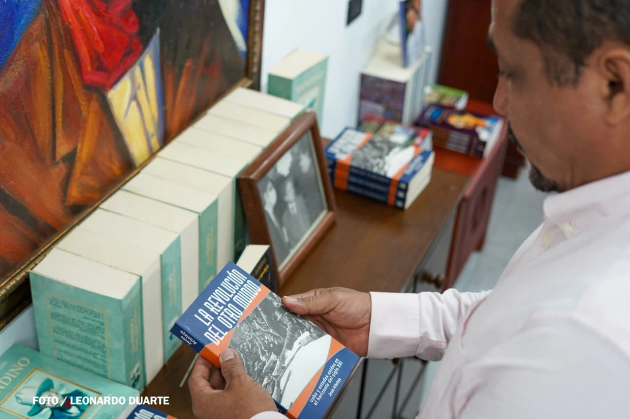 LIBRERIA12