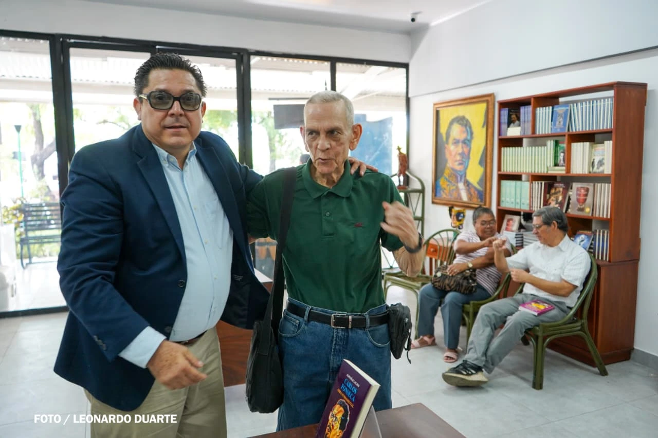 LIBRERIA16
