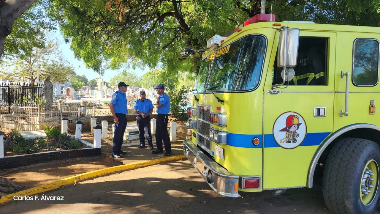 BOMBEROS-(10)