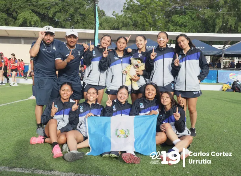 HOCKEY-(16)