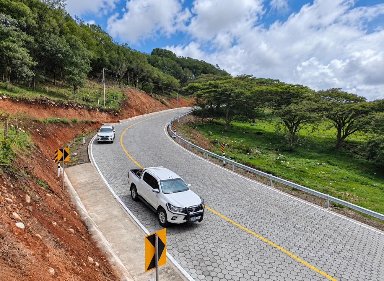 CARRETERA-LA-ESTANZUELA1