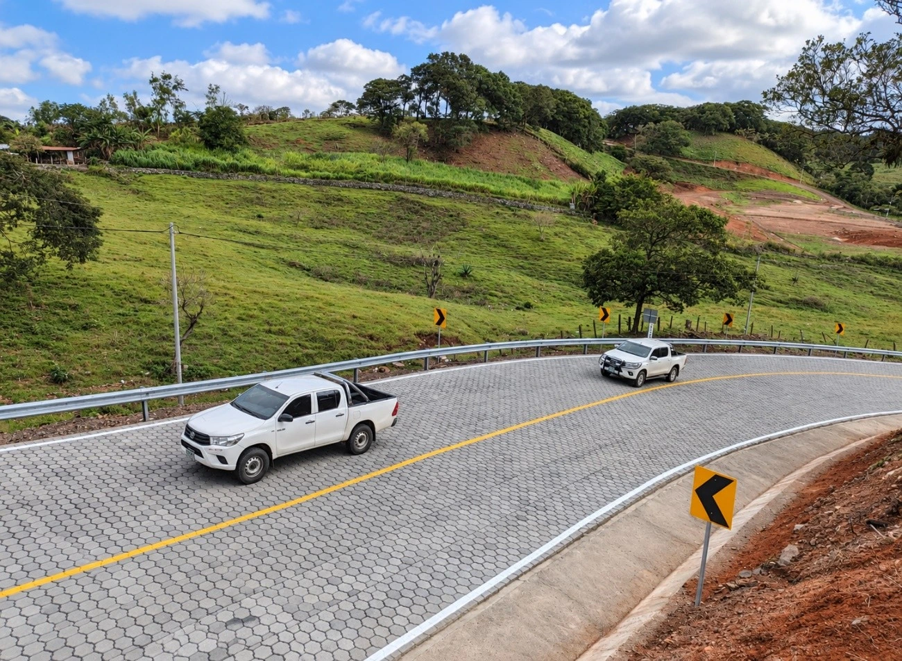 CARRETERA-LA-ESTANZUELA3