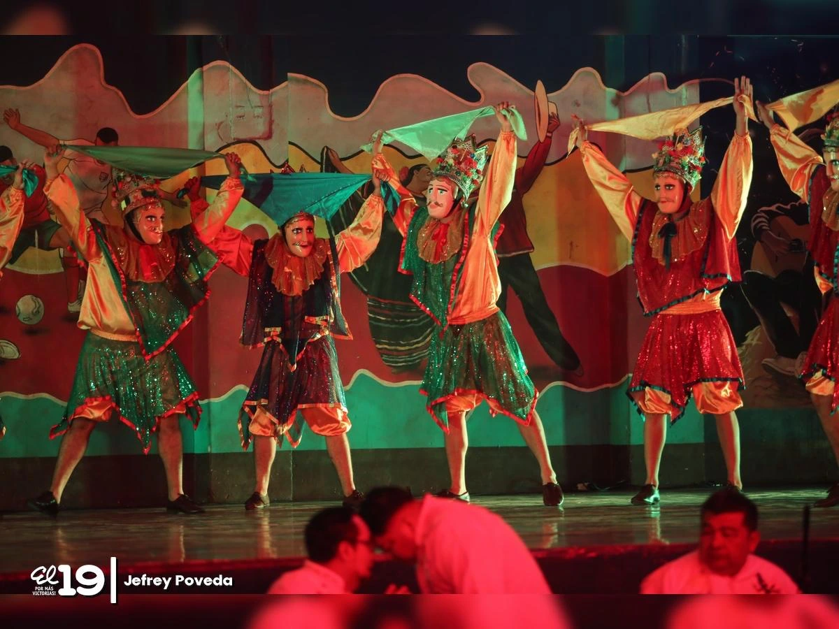 BAILE-(8)