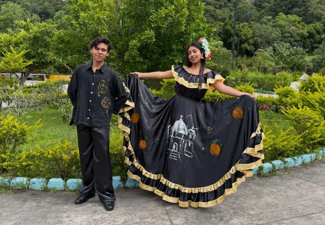 HUIPIL-(28)