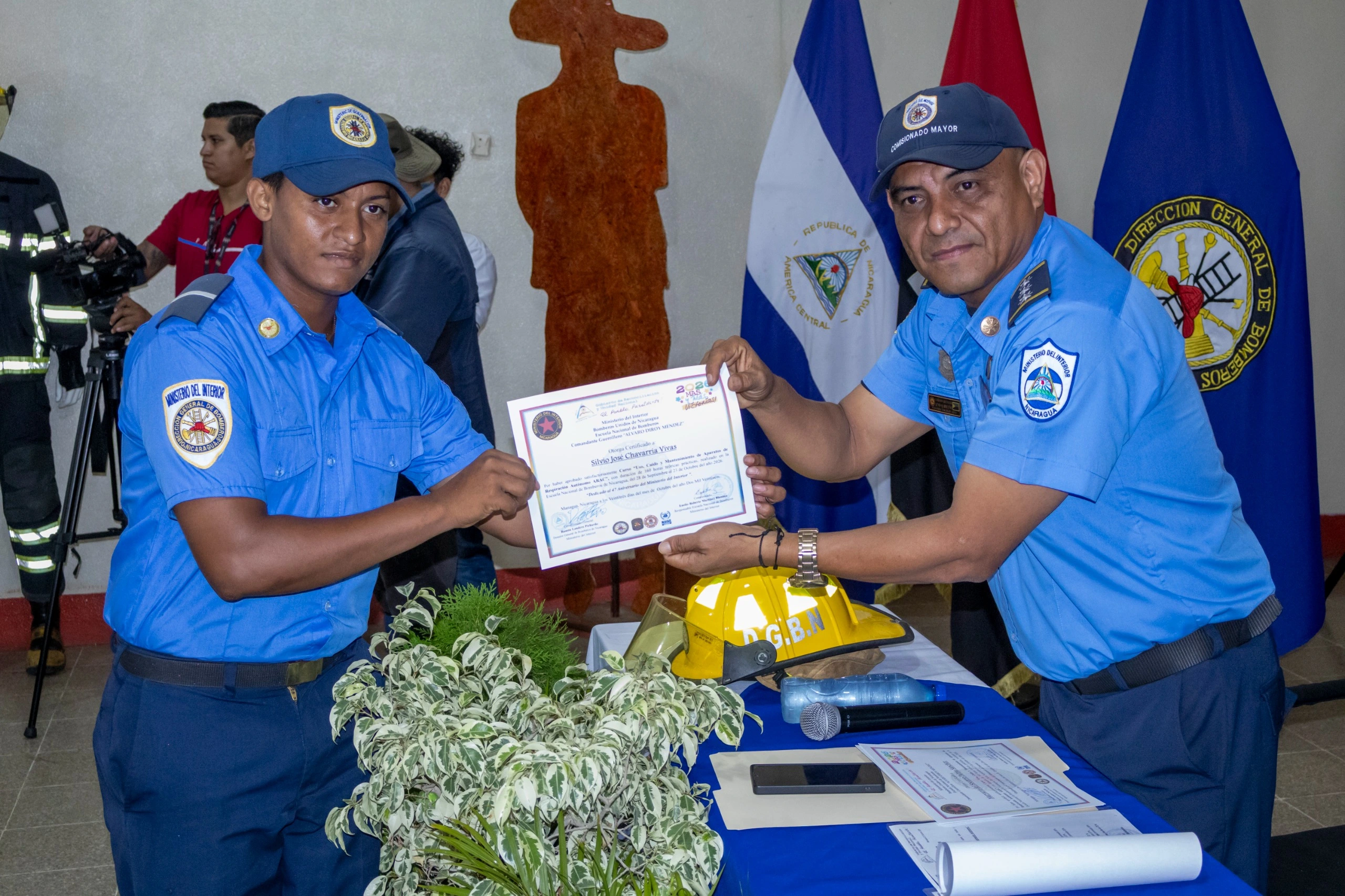 BOMBEROS14_14_11zon