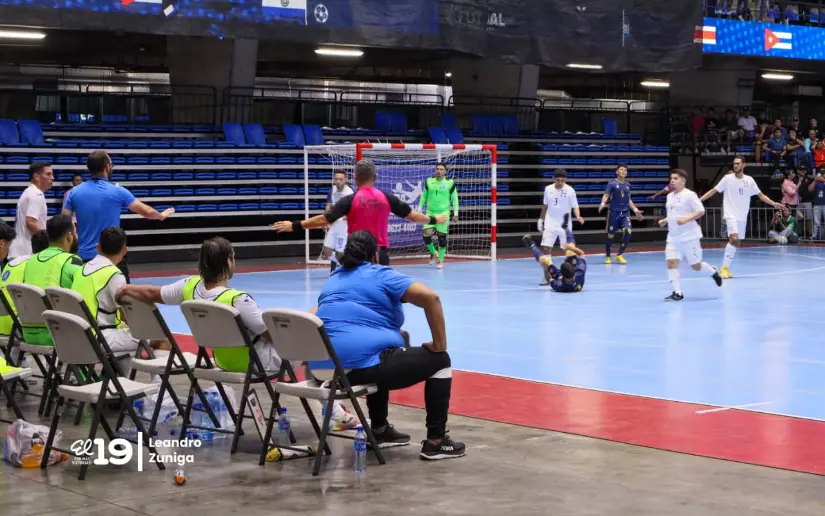 FUTSAL--(3)
