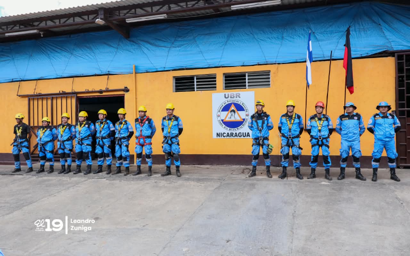 BOMBEROS-39