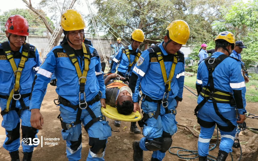 BOMBEROS-8