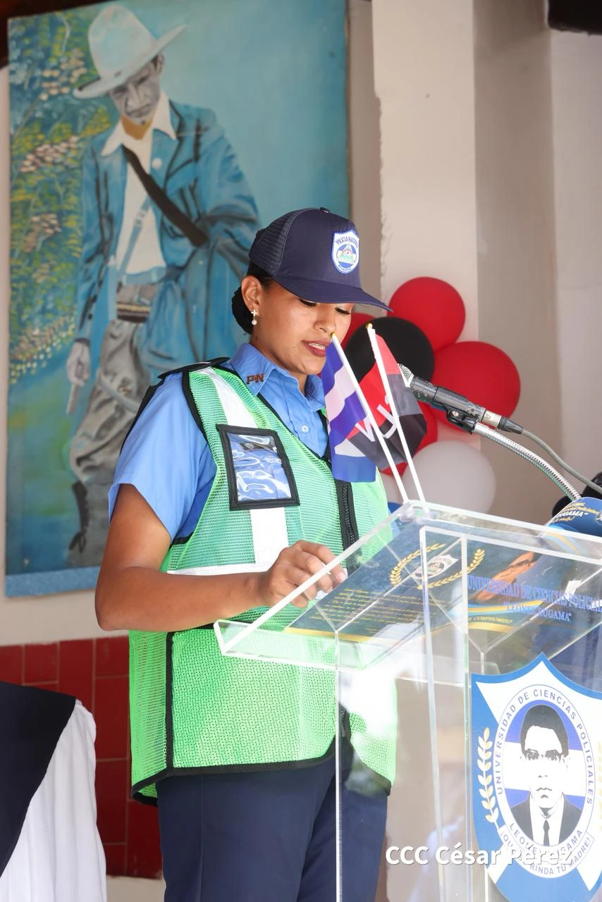POLICIA12