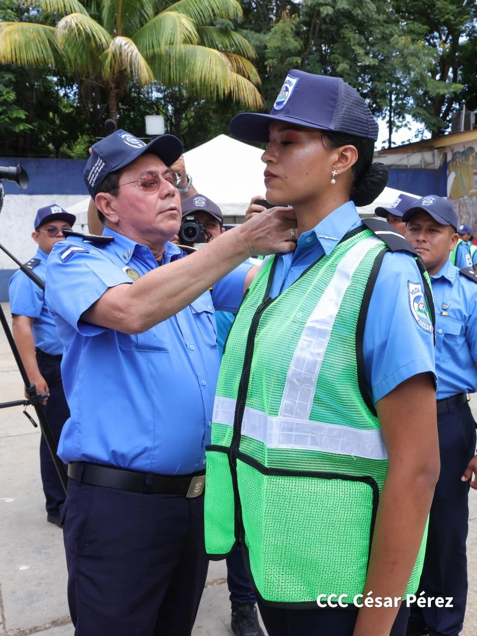 POLICIA2