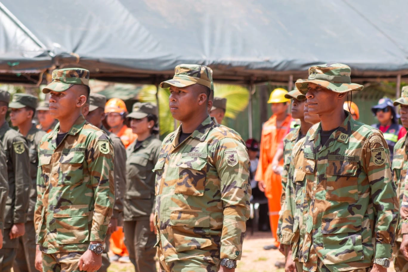 COMANDO-(9)