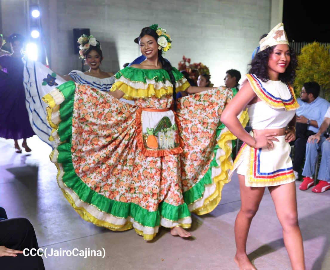 HUIPIL-(17)