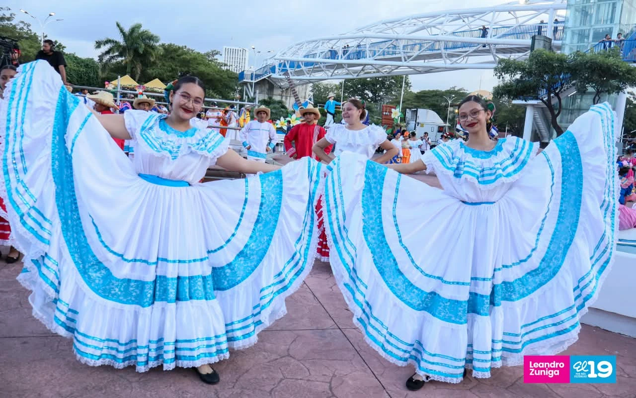 HUIPIL18