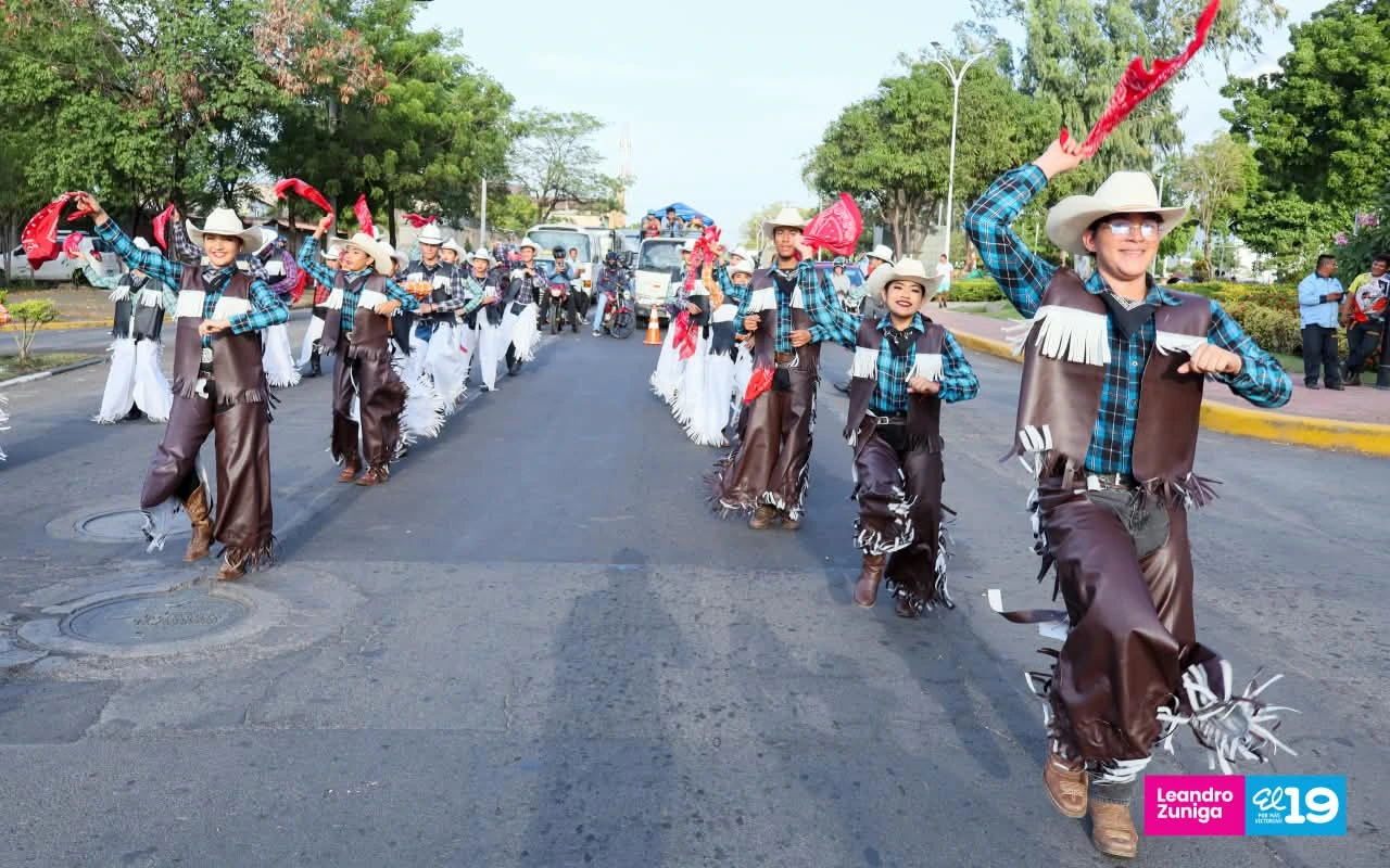 HUIPIL33