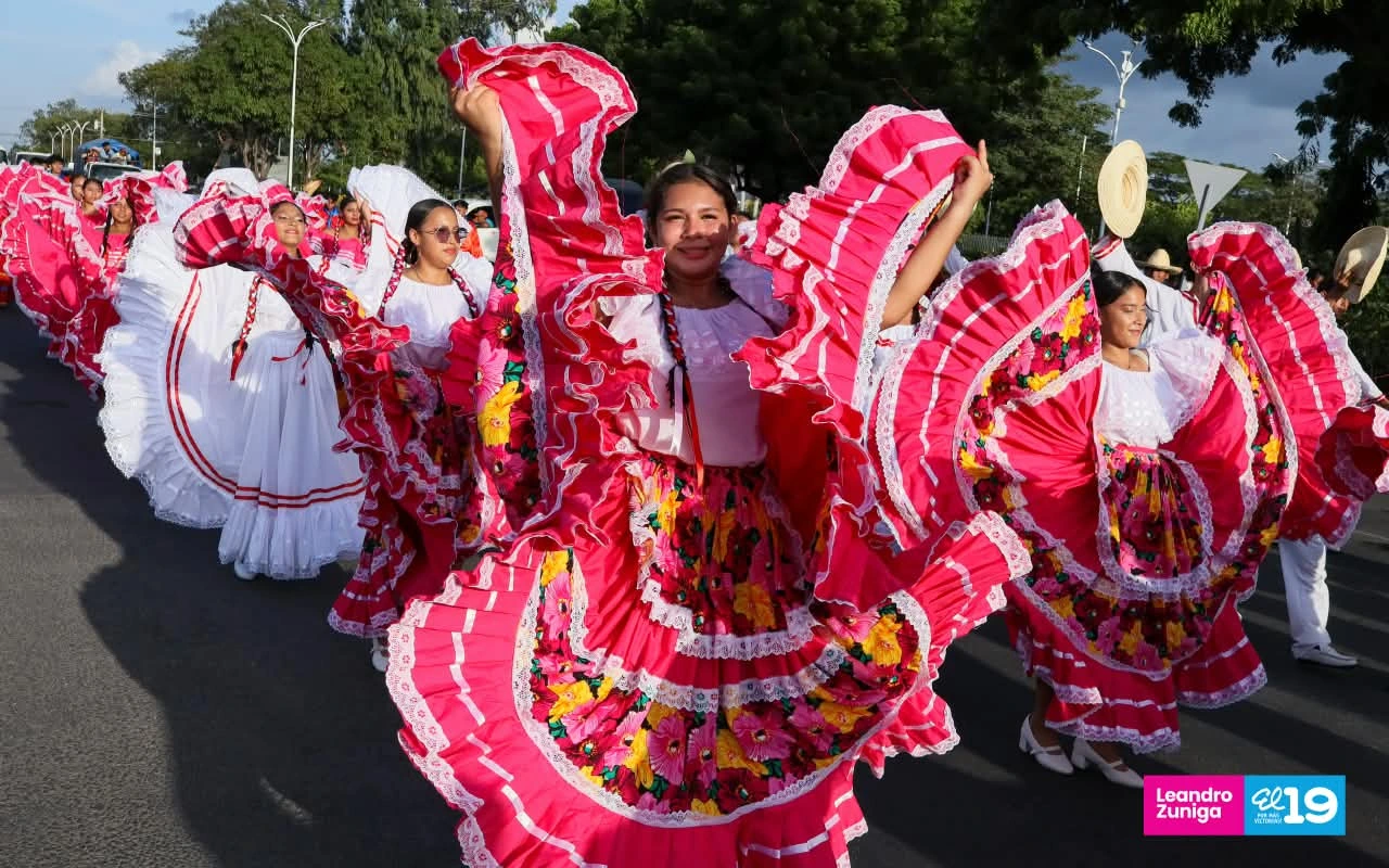 HUIPIL38