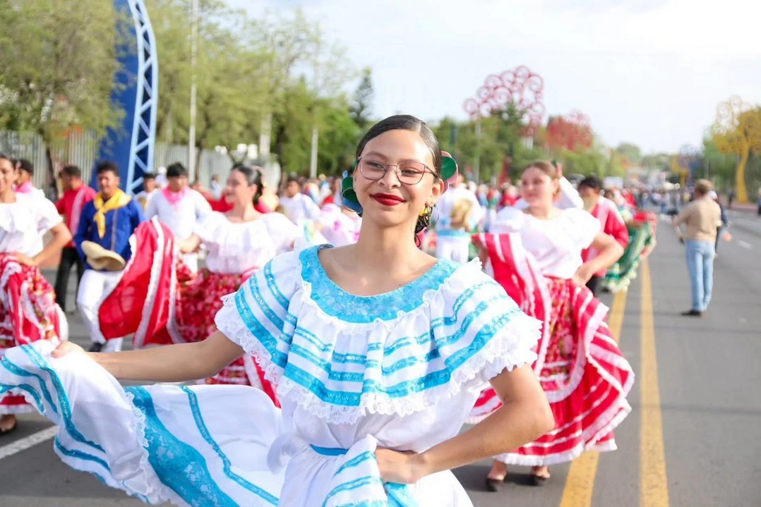 HUIPIL18