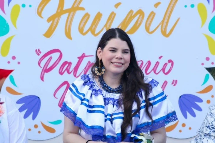 HUIPIL2
