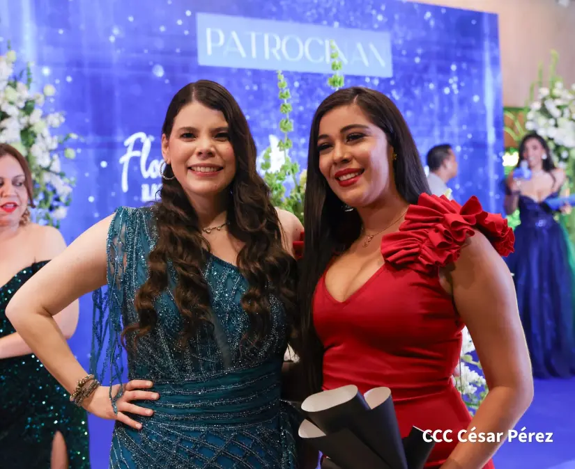REINAS--(31)