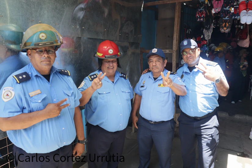 BOMBEROS8