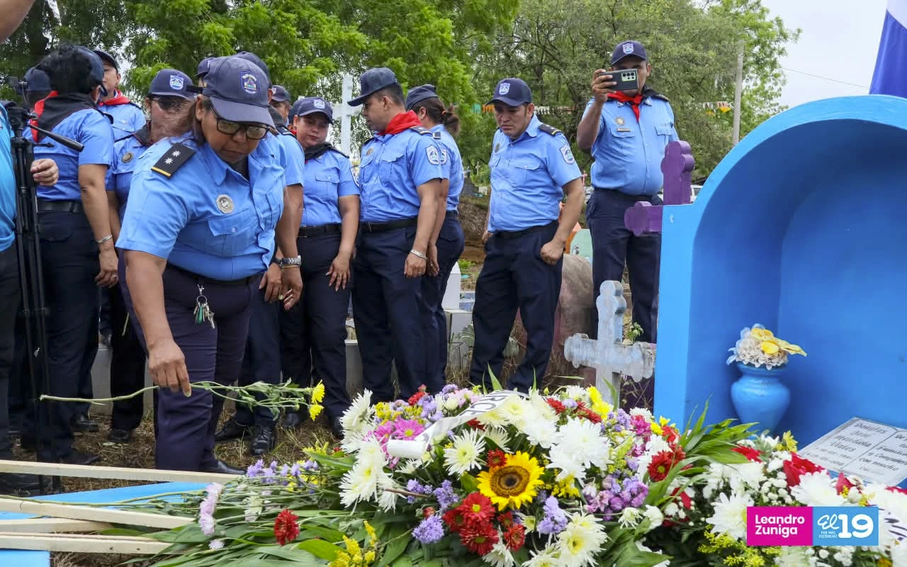 POLICIA-(9)