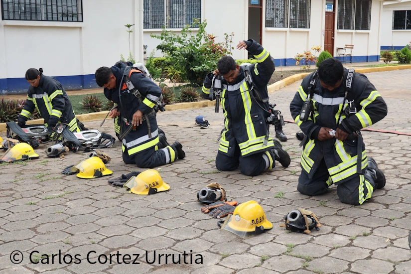 BOMBEROS1