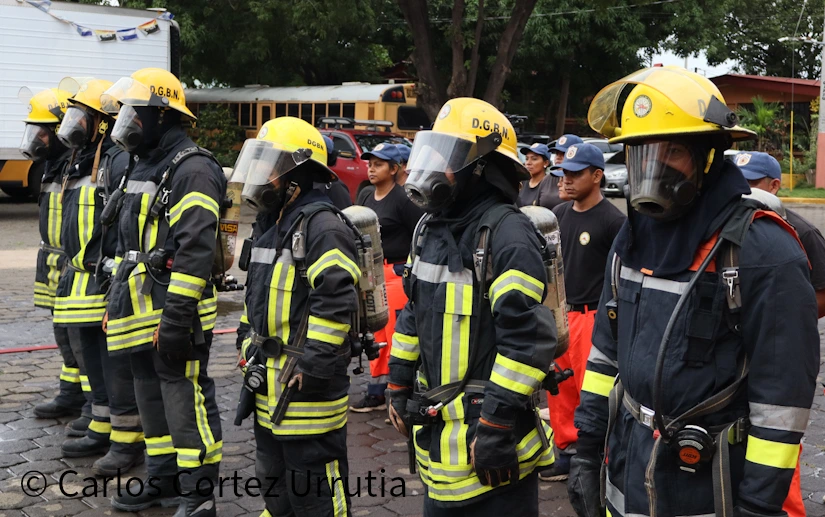 BOMBEROS11