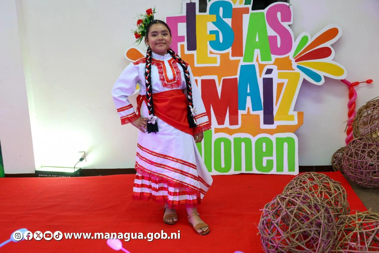 HUIPIL-(8)